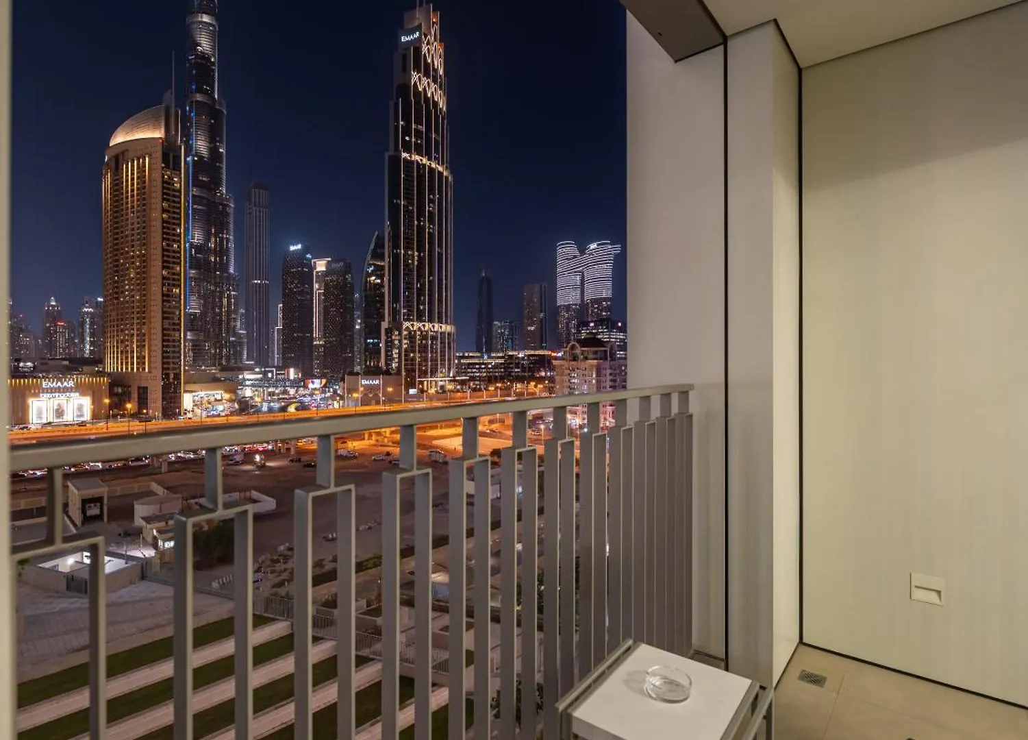 2Br Burj Khalifa Fireworks View Apartment Dubai