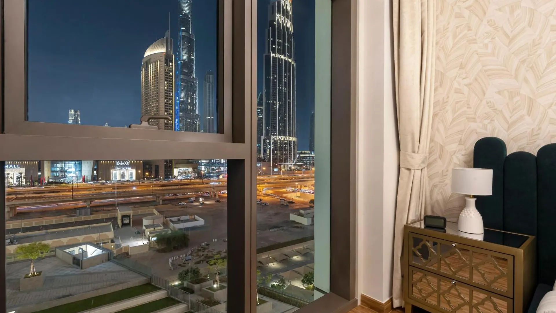 2Br Burj Khalifa Fireworks View Apartment Dubai