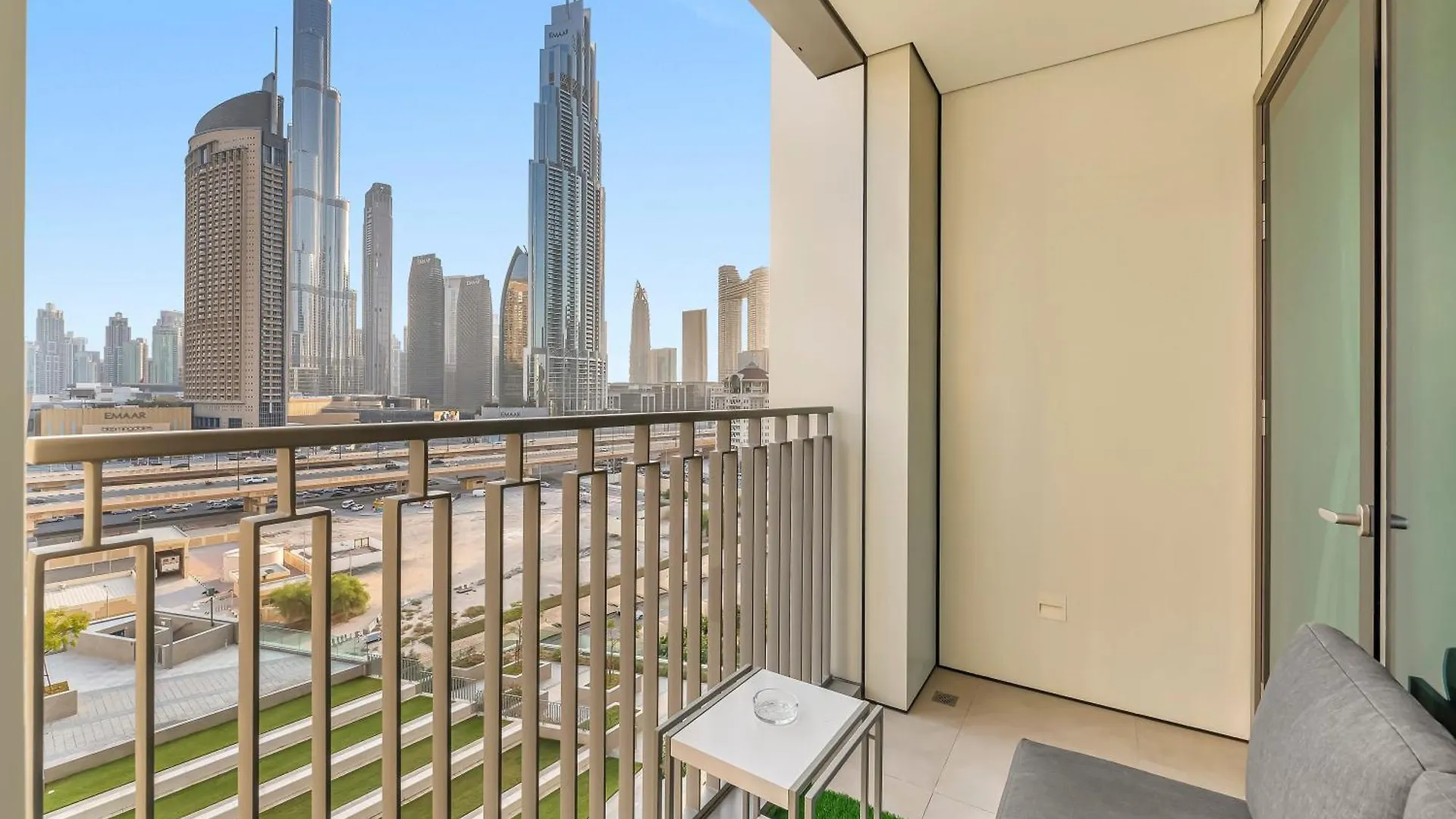2Br Burj Khalifa Fireworks View Apartment Dubai