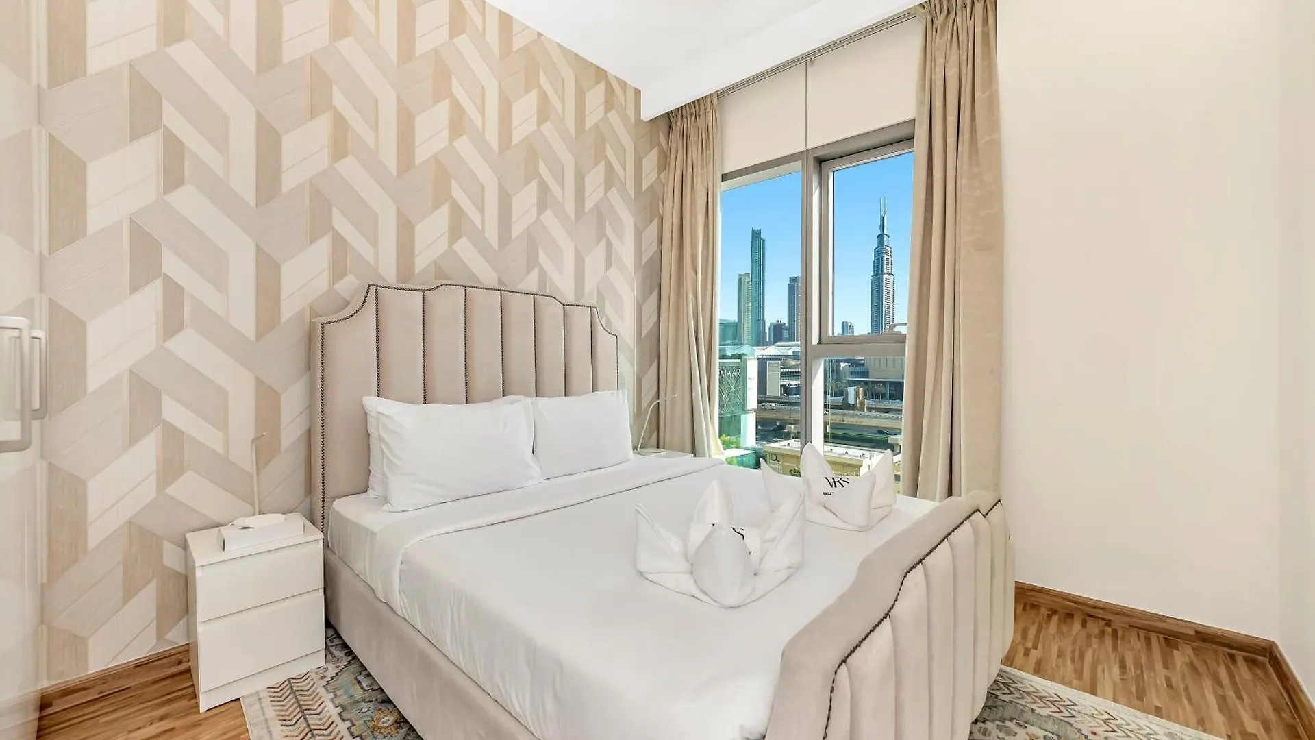 2Br Burj Khalifa Fireworks View Apartment Dubai